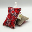 Load image into Gallery viewer, Eponge lavable double-face Fleurs Rouges Les Fantaisies de Malou