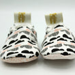 Load image into Gallery viewer, Chaussons souple bébé Nuages Les Fantaisies de Malou