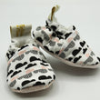 Load image into Gallery viewer, Chaussons souple bébé Nuages Les Fantaisies de Malou