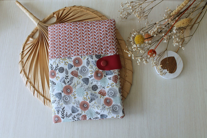 protège carnet de santé English garden fleur designer personnalisable créatrice bébé textile Weyersheim fabriqué en Alsace les fantaisies de Malou 