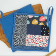 Charger l'image dans la galerie, Set de 2 maniques Patchwork bleu Les Fantaisies de Malou