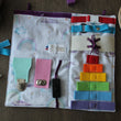 Charger l'image dans la galerie, Tableau d'occupation transportable à personnaliser, tissu au choix (busy board) Les Fantaisies de Malou