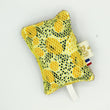 Load image into Gallery viewer, Eponge lavable double-face Fleurs Jaunes Les Fantaisies de Malou
