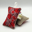 Charger l'image dans la galerie, Eponge lavable double-face Fleurs Rouges Les Fantaisies de Malou
