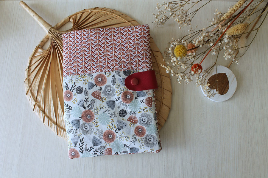 protège carnet de santé English garden fleur designer personnalisable créatrice bébé textile Weyersheim fabriqué en Alsace les fantaisies de Malou 